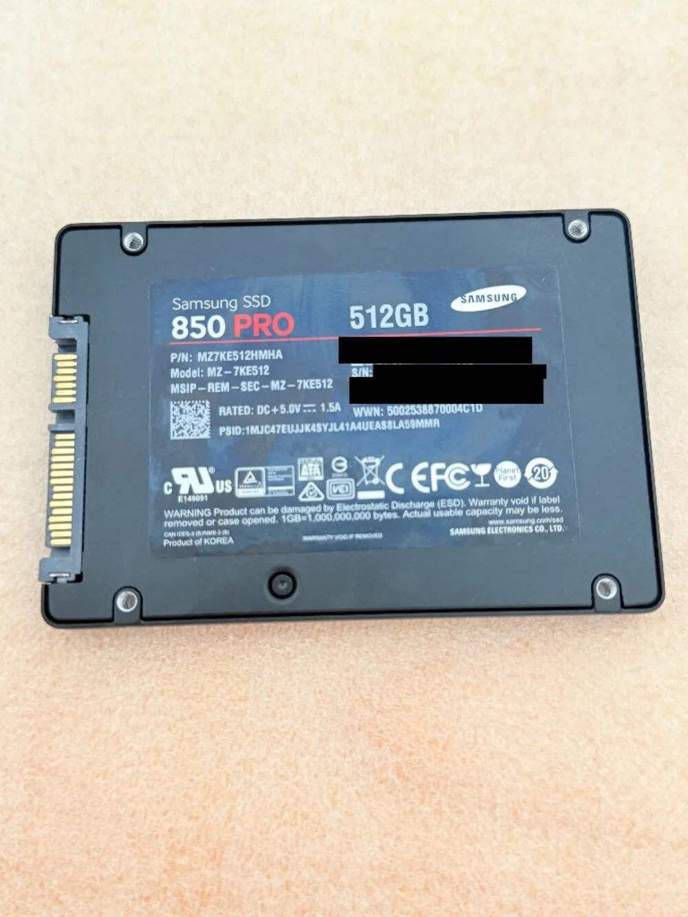 SAMSUNG 850 PRO - 512GB - 2.5-Inch SATA III Internal SSD (MZ-7KE512)